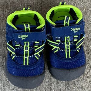 Boys OshKosh Sandals Water Shoes 5 New